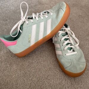 Adidas Gazelle Sneakers